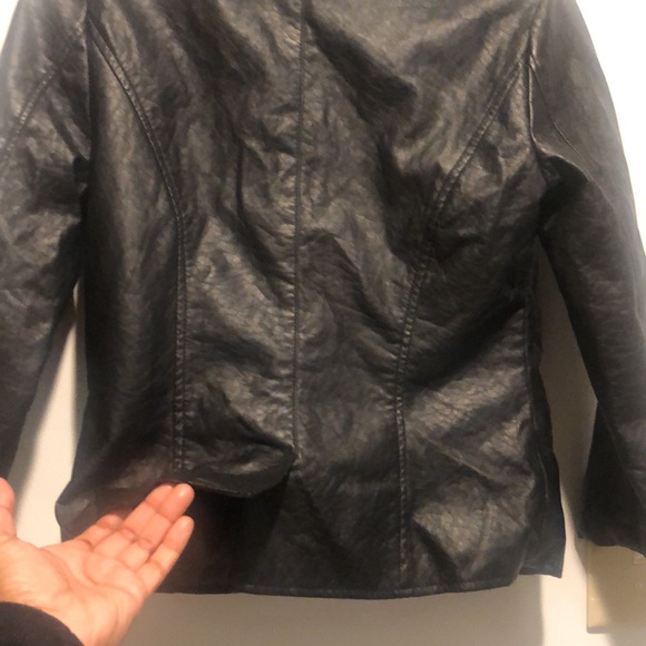 Last kiss black jacket.size -large - Picture 8 of 12